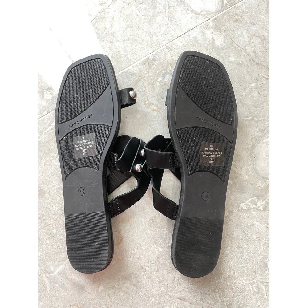Marc Fisher Burlina Studded Flip Flops Sandals Womens 7 Black Faux Leather Flats - Picture 7 of 9